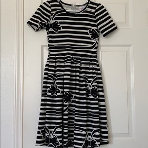 Lularoe Amelia dress